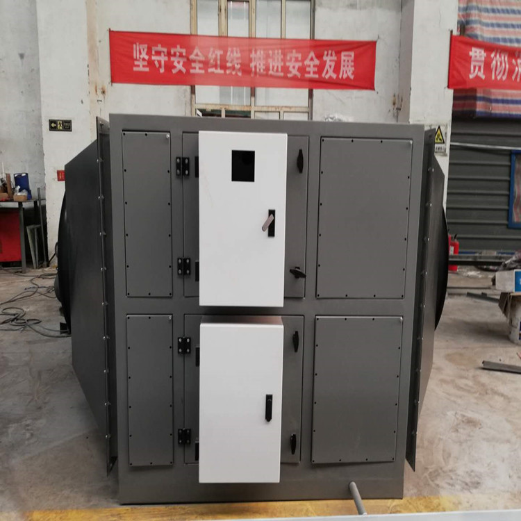 油煙凈化器安裝應(yīng)用后為什么了立即清洗？